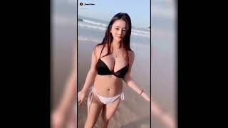 Cewek Super Montok Goyang Hott...