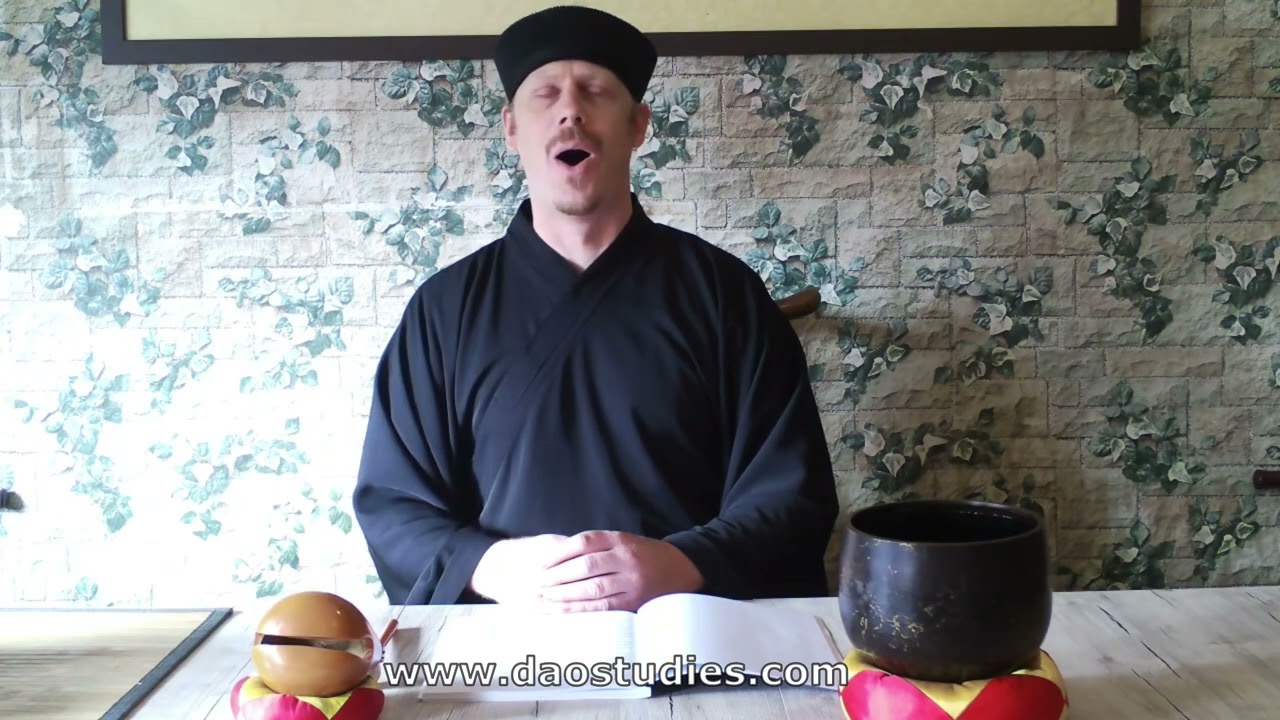 Ju Tian Zun by Liu Cheng Yong