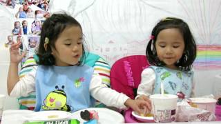 Aliza & Naomi 2016011002