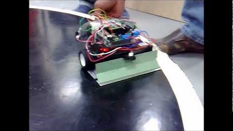 Swinburne Engineering Expo 2010 - Autonomous Sumo Robot