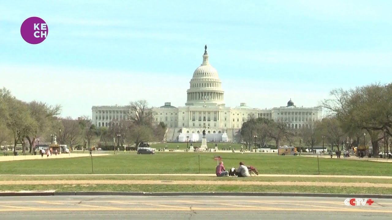 Soaring petrol prices send US inflation to 40-year high