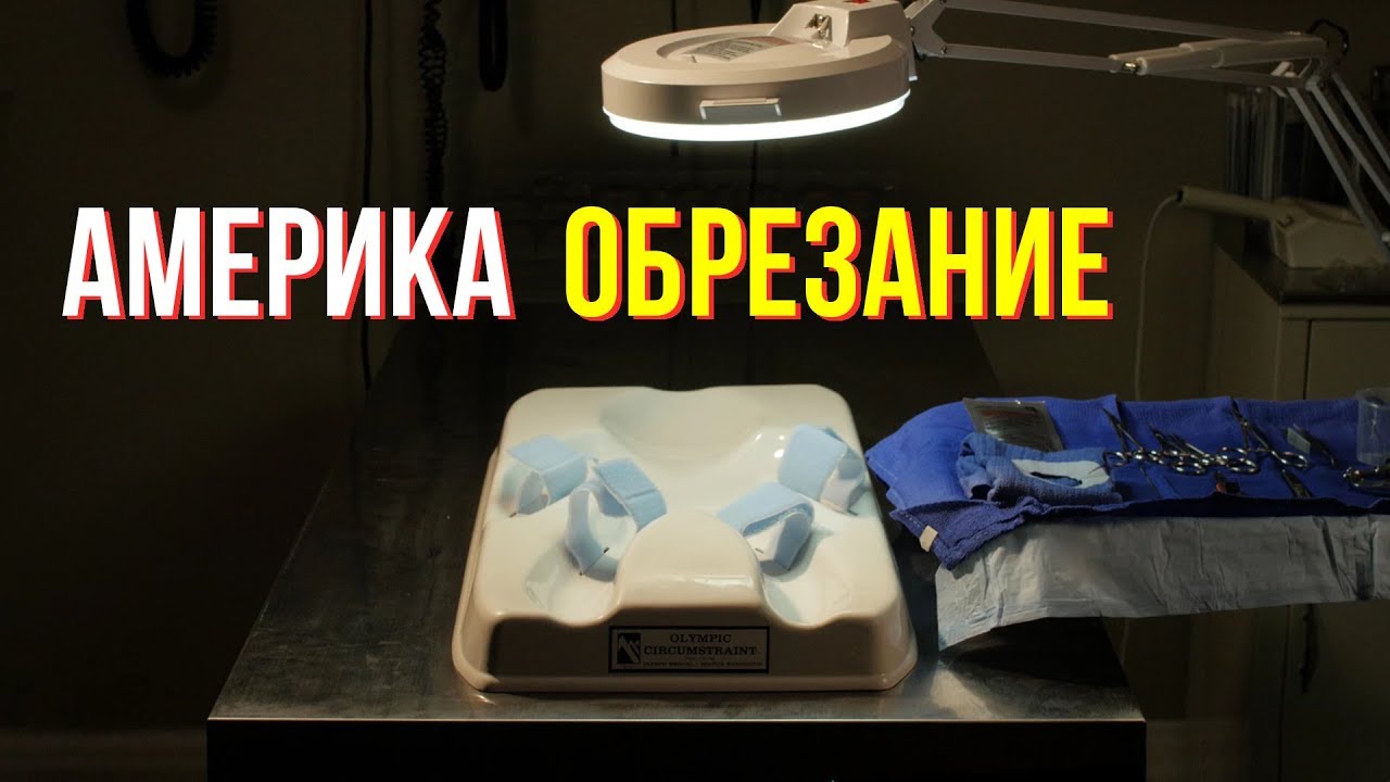 Сосет клитор в машине