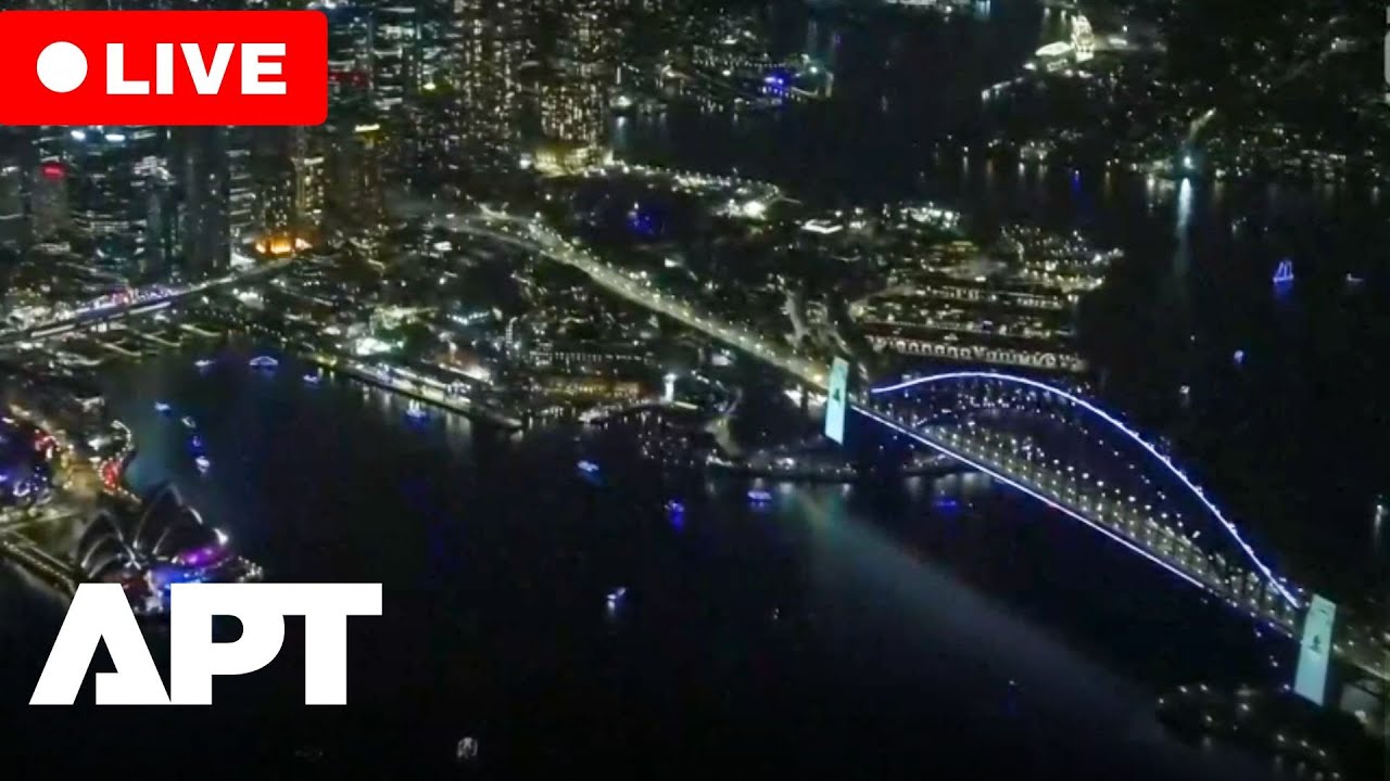 LIVE | Sydney Harbour Bridge Lights Up to Honor Bondi Shooting Victims | APT