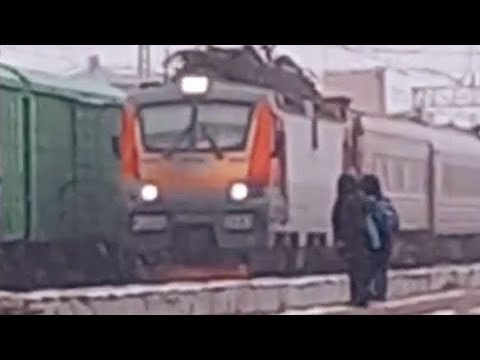 поезд Вологда-Москва - YouTube