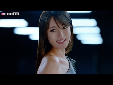 深田恭子、美ボディ際立つドレス姿 佐野ひなこ・足立梨花らホリプロ所属タレント集結「放置少女〜百花繚乱の萌姫たち〜」新CM＆メイキング