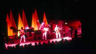 Video thumbnail of "Split Enz - Something To Do [Live in Adelaide 21.03.81]"