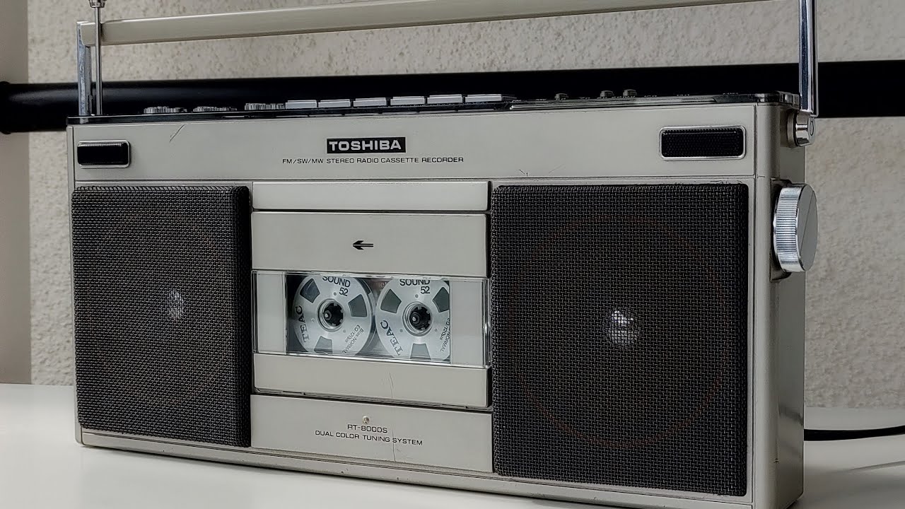 BOMBEAT RT-8000S カセットプレーヤー Toshiba Bombeat RT-8000S | Vintage Electronics Have Soul – The