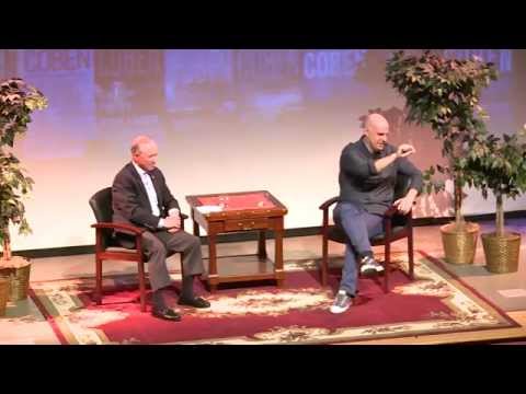 वीडियो: हरलन कोबेन की नवीनतम पुस्तक कब है?