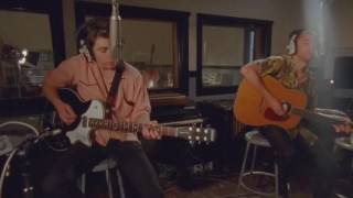 The Last Shadow Puppets - Miracle Aligner [Acoustic version] (Live at Vox Studios)