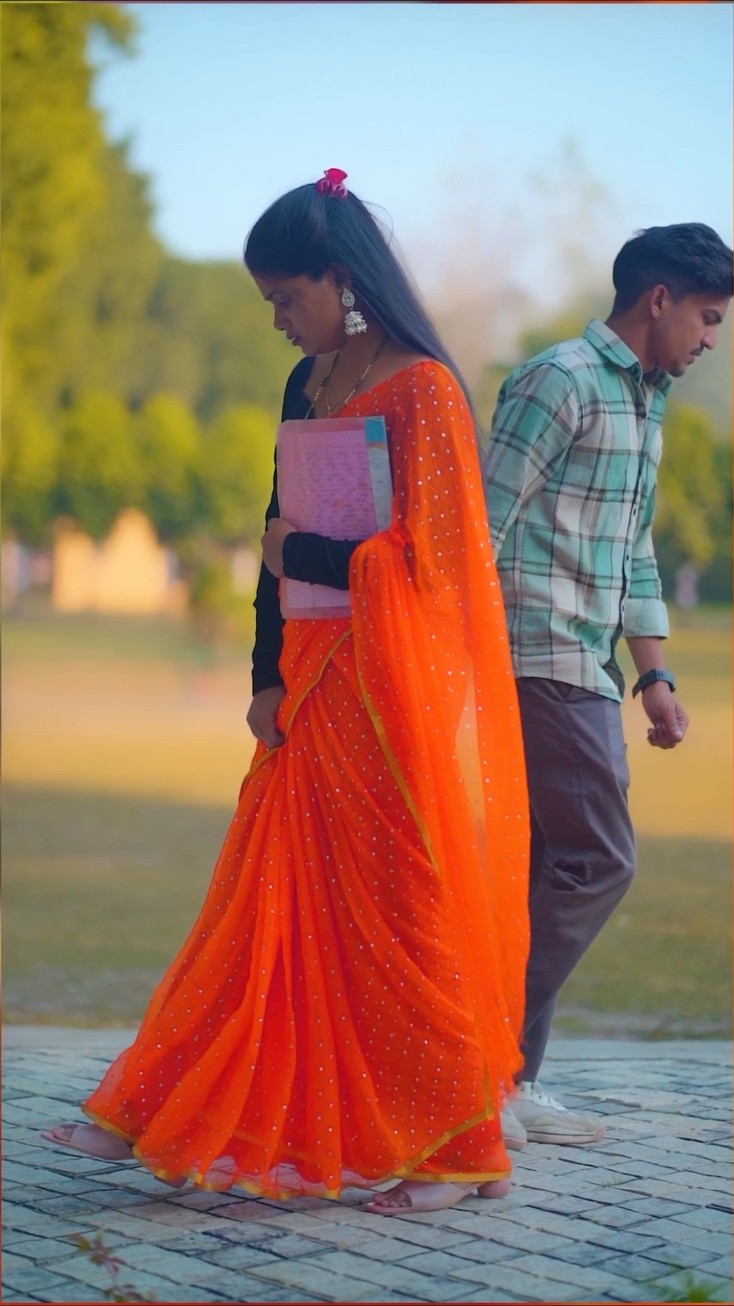 Me khud ka ghar kharida chahti hu
