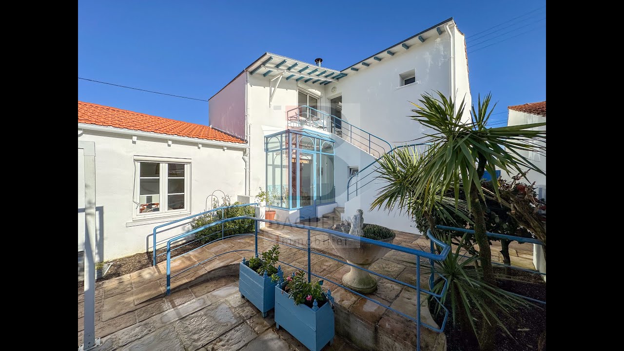 2266_PARADIS Maison 4 ch avec Garage