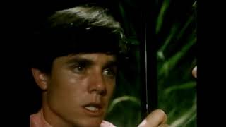 HITCHER IN THE DARK - trailer