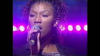 BRANDY | Top of the World | Live Performance | RARE! Resimi