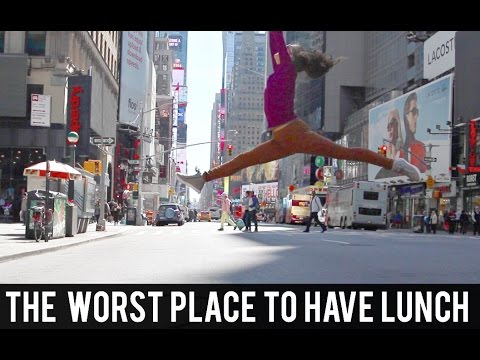 THE WORST PLACE TO HAVE LUNCH | LAURA HAMES FRANKLIN VLOGS