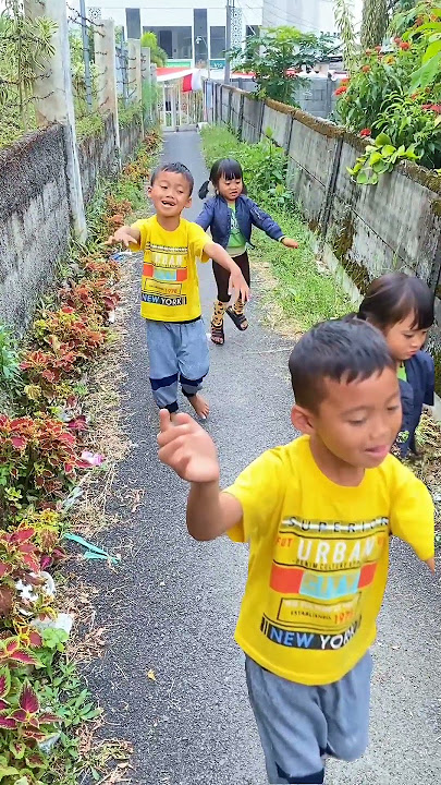 TERNYATA ABU ABU KU SUKA INI ITU