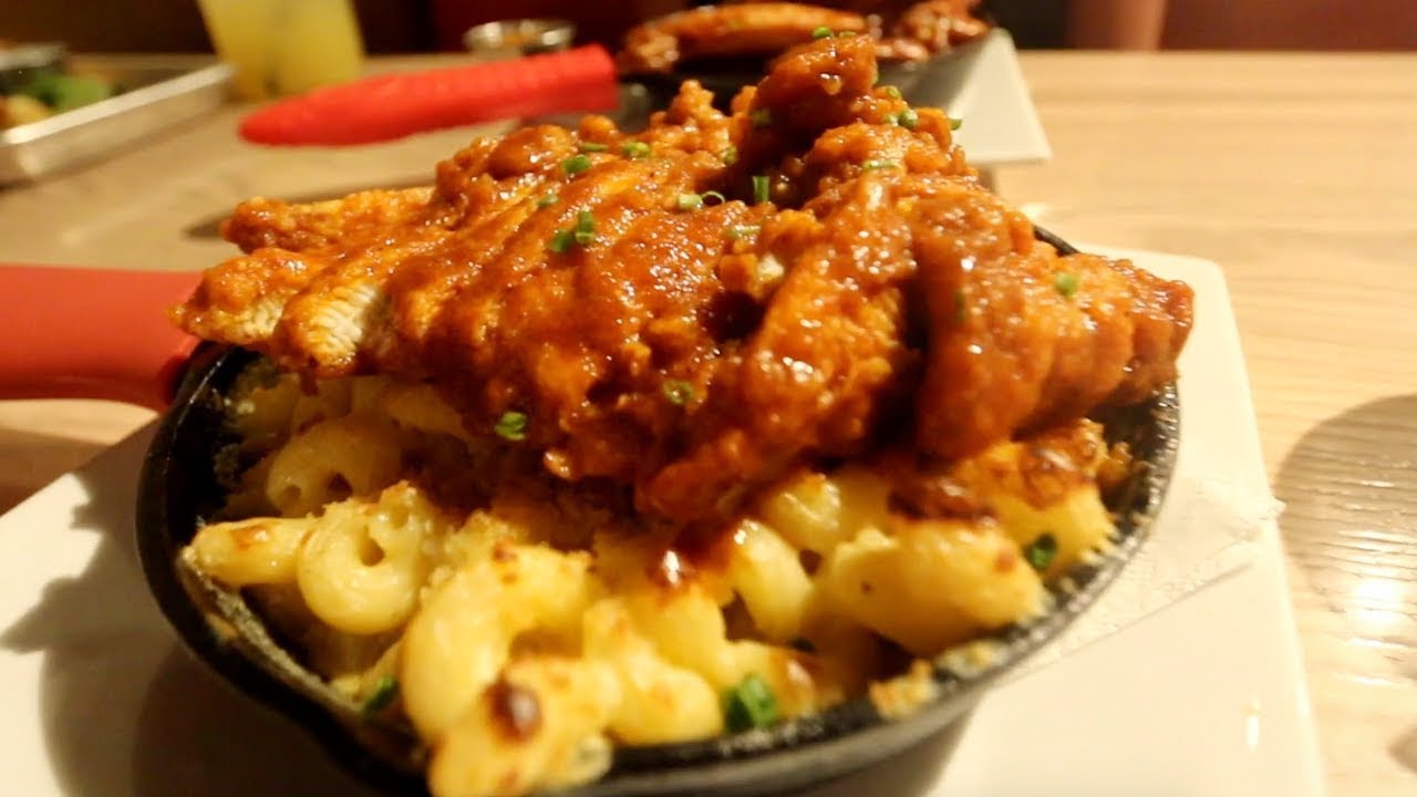 This HOT CHICKEN MAC AND CHEESE is a MUST in Nashville! And more