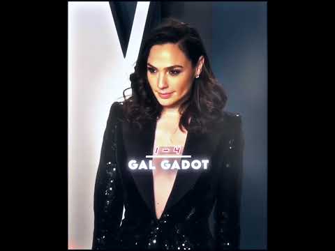 Morena Baccarin Vs Gal Gadot Mog Galgadot Marenabaccarin Wonderwoman Deadpool Dceu 