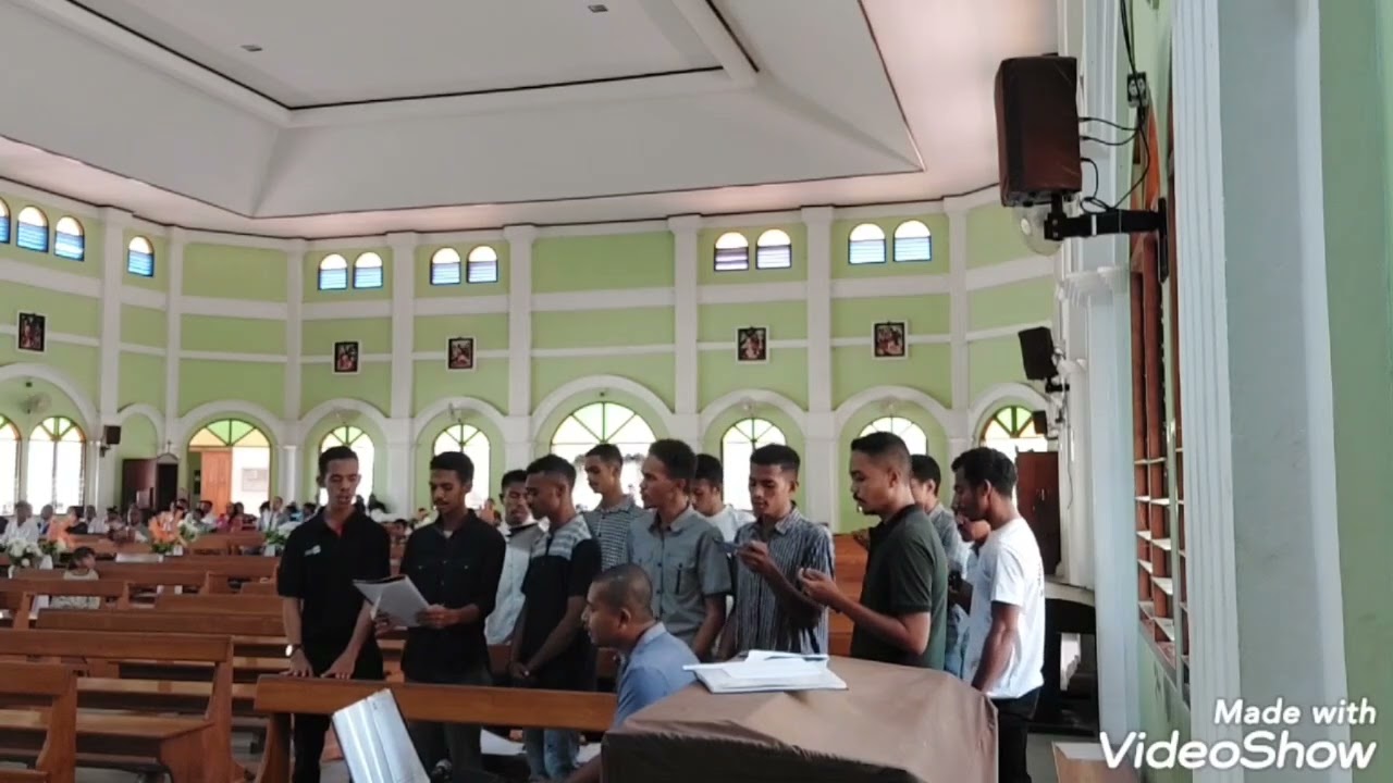 AVE MARIA (As I kneel before you) - Maria Parkinson by Coro São Domingo Sávio