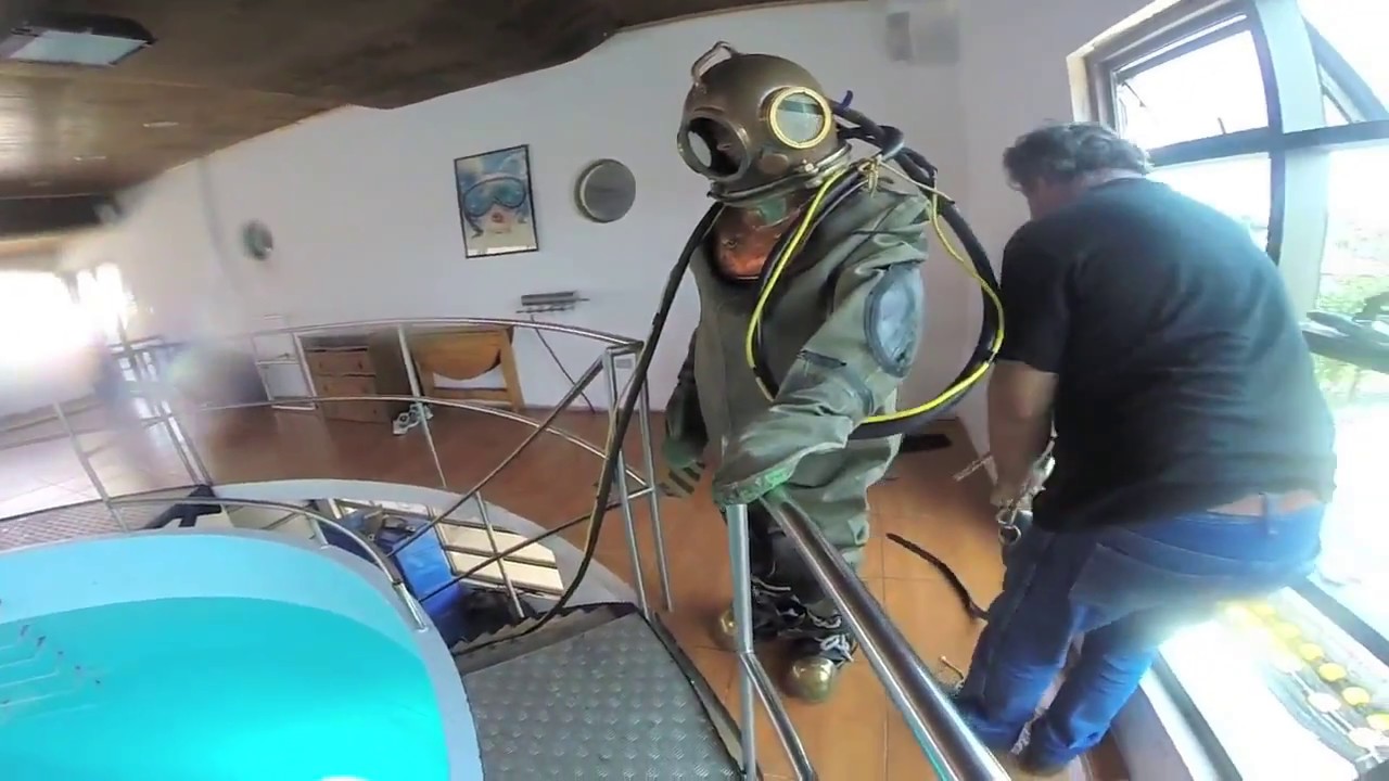 Buceo Concepción, Chile. Buceo Escafandra clásica 3 Pernos. - YouTube