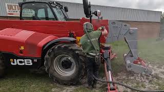 SandBlasting a JCB 540 tele handler forklift heavy equipment telehandler