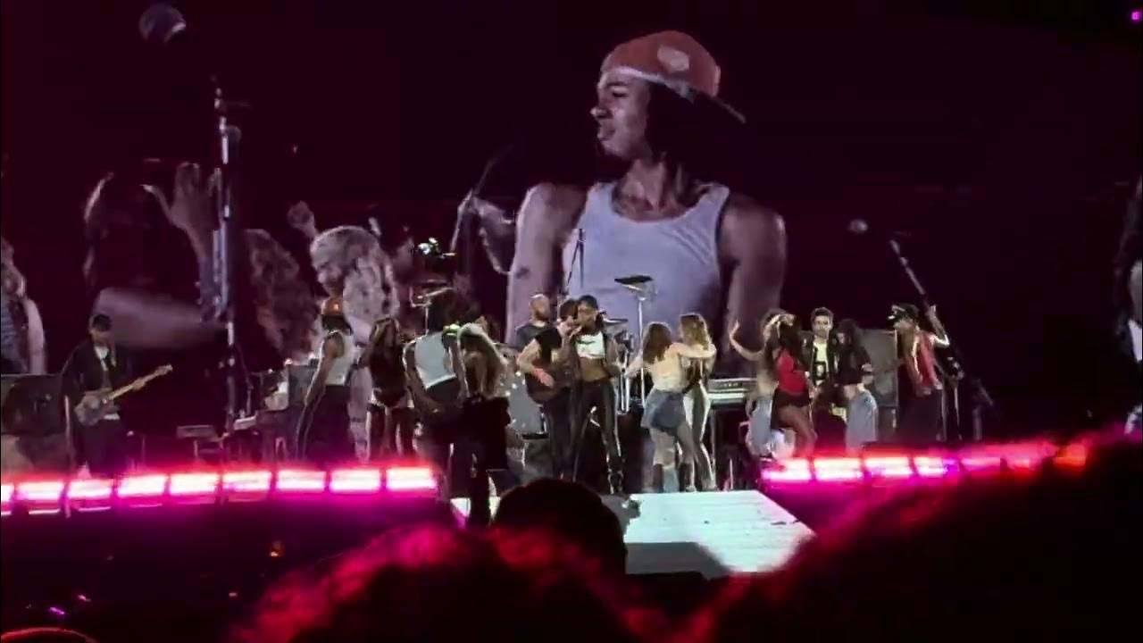 Hot Body - Ayra Starr & Coldplay - Hard Rock Stadium Night 2 - 7/27/2025 Hot Body - Ayra Starr & Coldplay - Hard Rock Stadium Night 2 - 7/27/2025