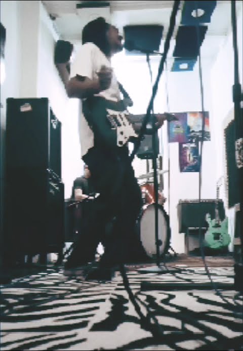Demolith Band juduLl Pujaan Hati