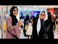 أغرب تحديات مع الناس || طلبت منهم يغنوا أغاني حزينه وهم يضحكوا || شذى معجب 😅
