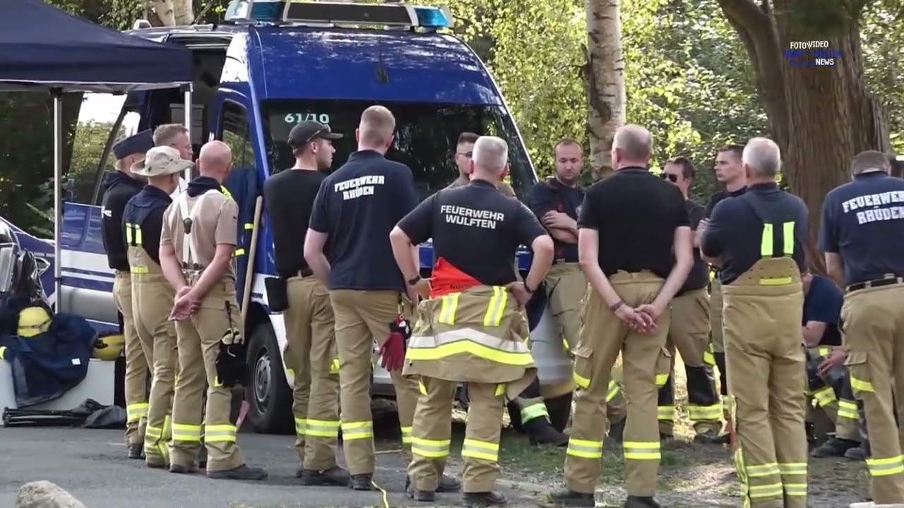 Großer Waldbrand wütet im Oberharz - Löschflugzeuge und Hubschrauber im Dauereinsatz