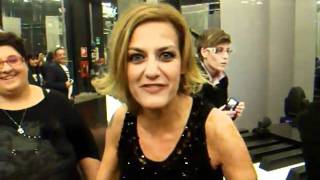 Irene Grandi saluta il fans club 18.09.2011.flv