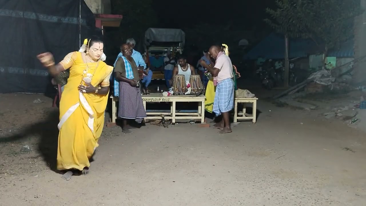 ஜலக் கிறிடை நாடகத்தில் உக்கிர வள்ளி வேடம் B.ஐய்யனார் கம்பனி உரிமைஆலர் 8675371051