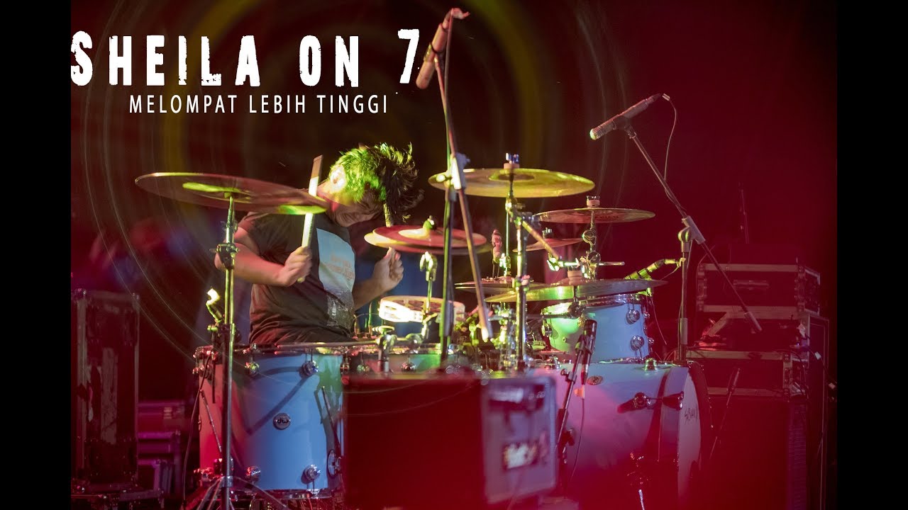 Melompat lebih tinggi - Sheila on 7 ( Live Di Bandara Lama Kota Jambi