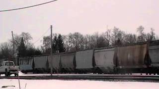 CN 439 Leaving London East at London Jct with CN 5629 SD75I on January 10,2011