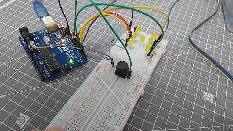 무작위 LED 주사위 만들기