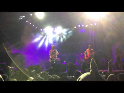 Wake Up 2015覺醒音樂祭 － 伍佰 - 返去故鄉 (Mobile Quality)