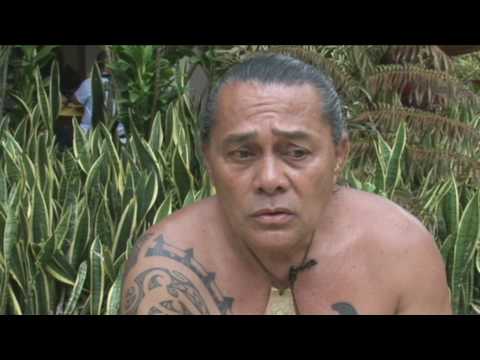 Hoaka Delos Reyes Stone Carver MauiNOW.com Wendy O...