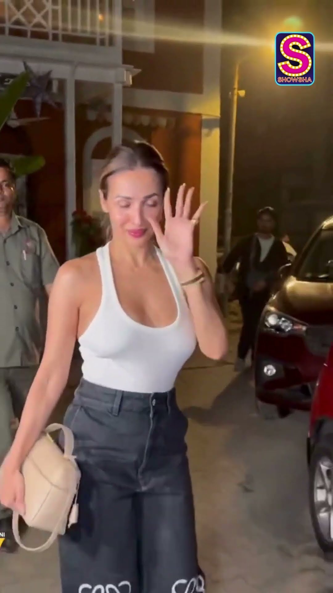 Malaika Arora Looks Stunning In A White Tank Top And Jeans, Gets Papped In Mumbai | News18 | N18S