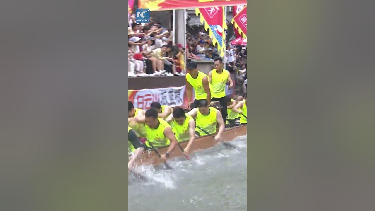Dragon Boat Drifting Race held in south China