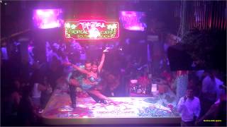 Mango's Miami Beach | Hot Salsa and Bachata Dancers