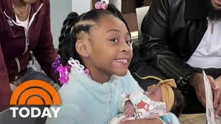 10-Year-Old Helps Mother Deliver ‘Miracle’ Baby Sister