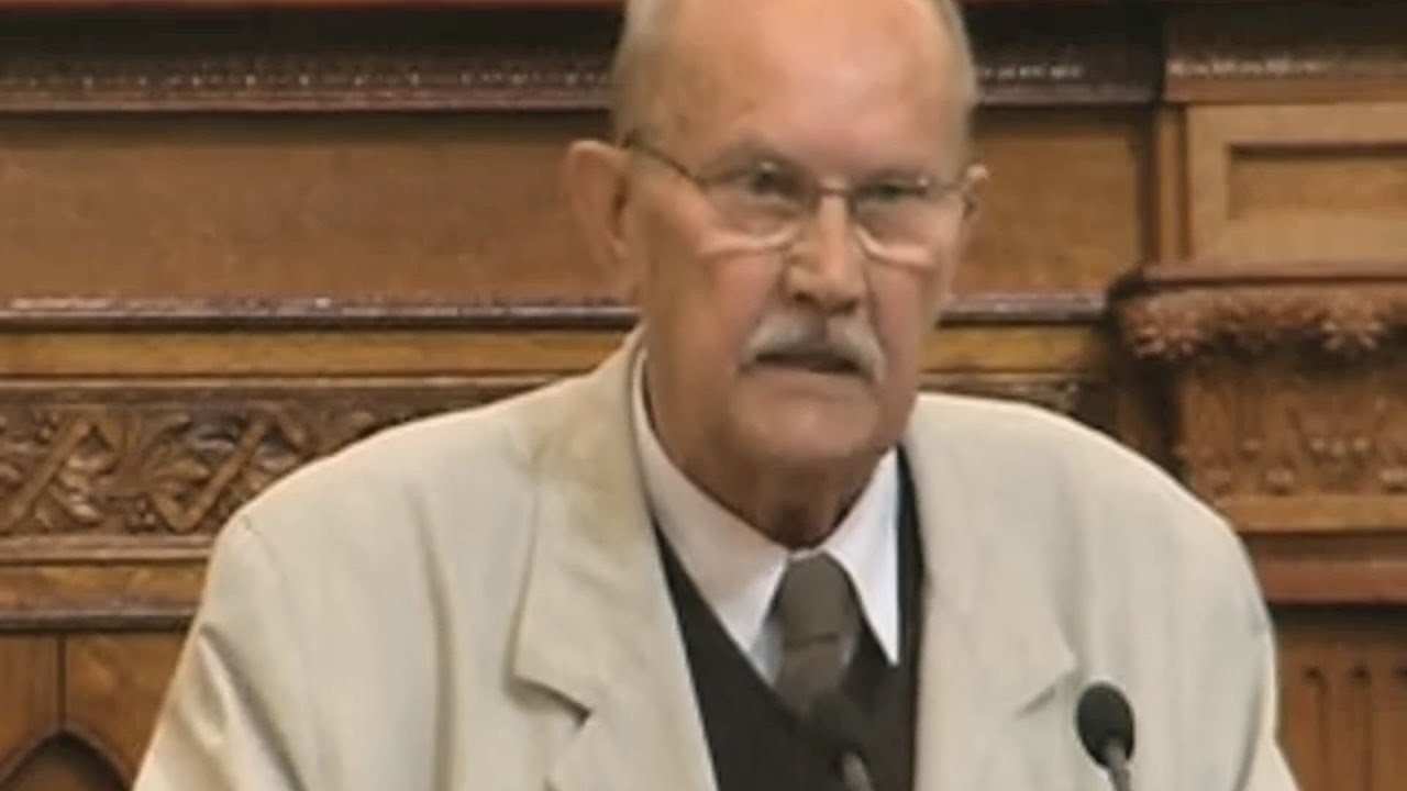 Makovecz Imre felszólalása a Parlamentben. (Archív film az MTV anyaga.)