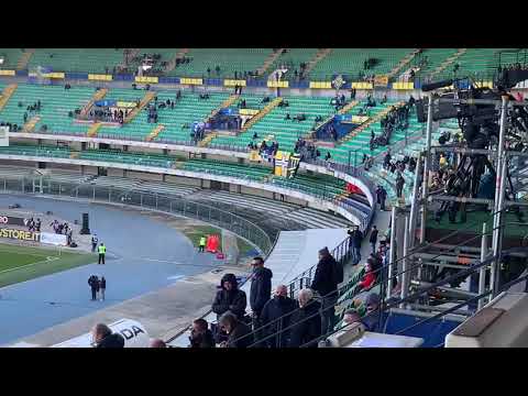 Verona-Napoli - Il Coro dei Tifosi Azzurri: "Veronese Pagaci le Tasse"