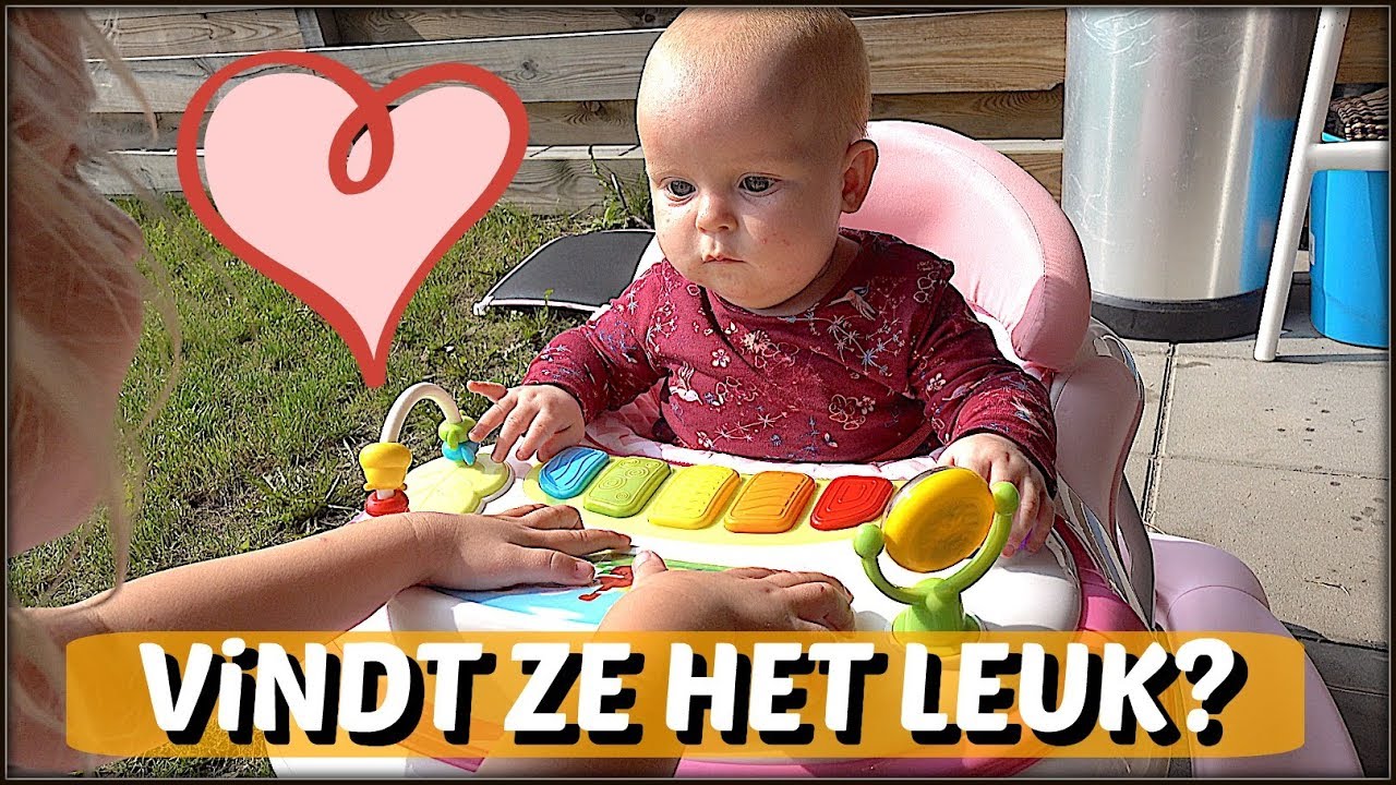 BABY iN DE LOOPSTOEL 👶 | Bellinga Familie Vloggers 
