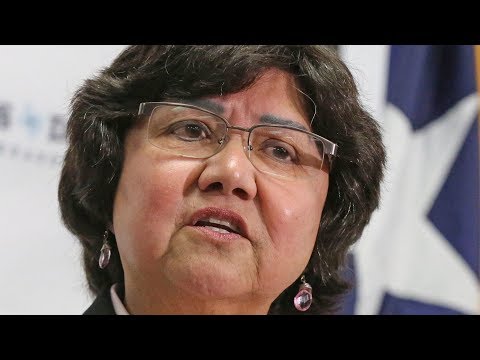 Video: Lupe Valdez, Prva Latina, Ki Je Tekla V Teksasu