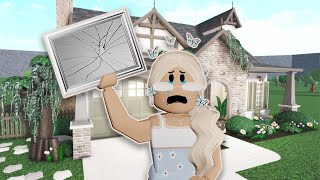 BUILDING a detailed house with NO DECALS?? help| ROBLOX Bloxburg