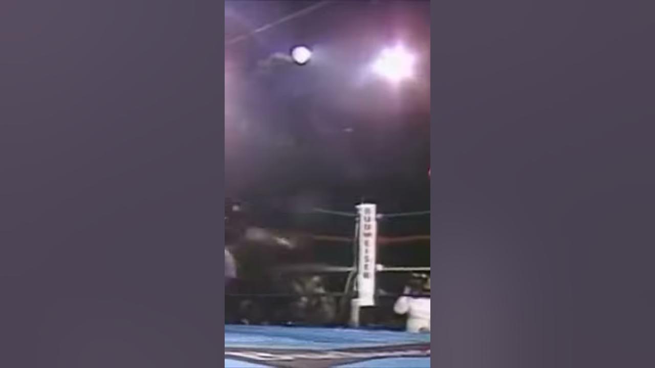 Mike Tyson Ko’s Mark Young! | Boxing Legend | Tyson | #Shorts