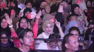 Download lagu Armada - Pergi Pagi Pulang Pagi || Live Padang