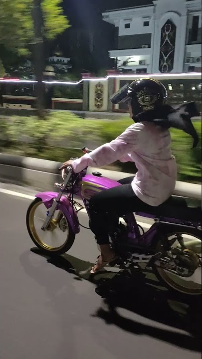 jalan jalan ketemuu gituu gimanaa😬 story wa motor cb