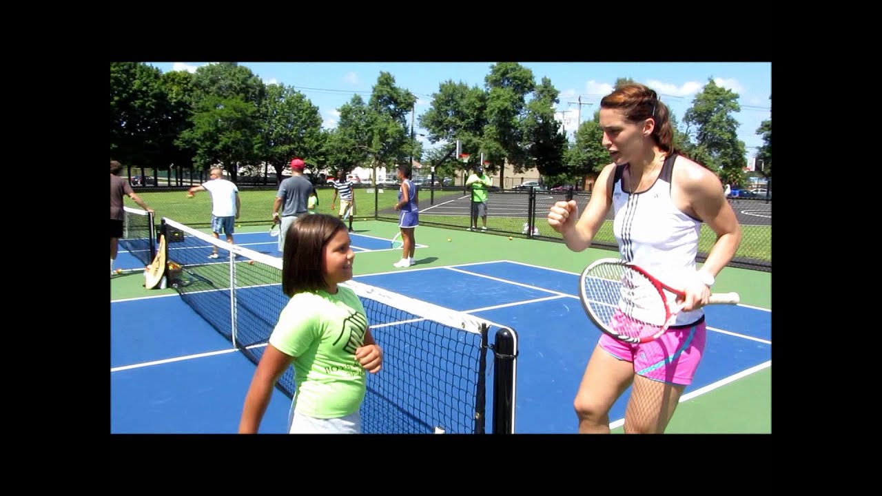 Andrea Petkovic teaches the "Petko Dance" - New Haven Open 2012 - YouTube