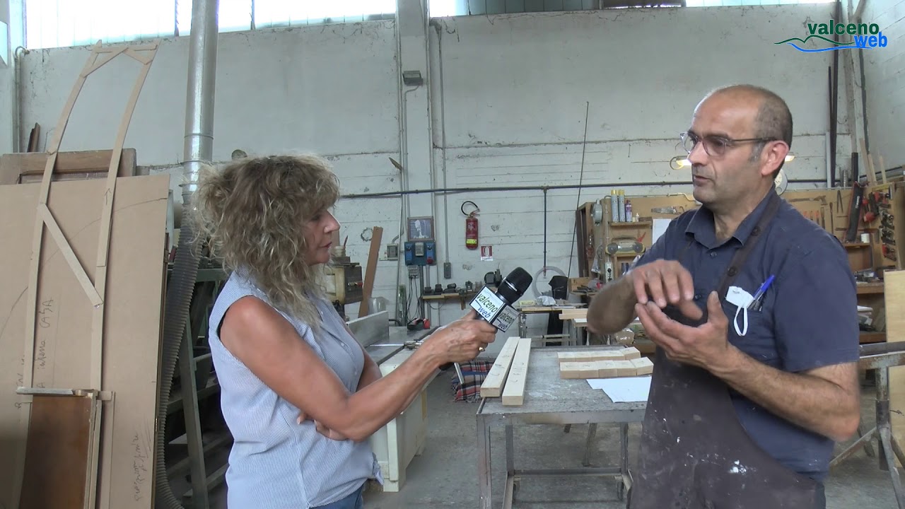 ULTIMI ARTIGIANI IN VALCENO   MARIO DEGUIDO TITOLARE DELLA FALEGNAMERIA LA CASA DEL LEGNO