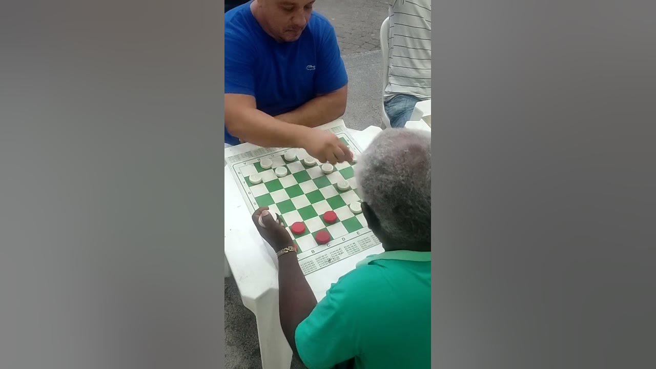 Como calcular golpes no jogo de damas #jogodedamas #checkers 